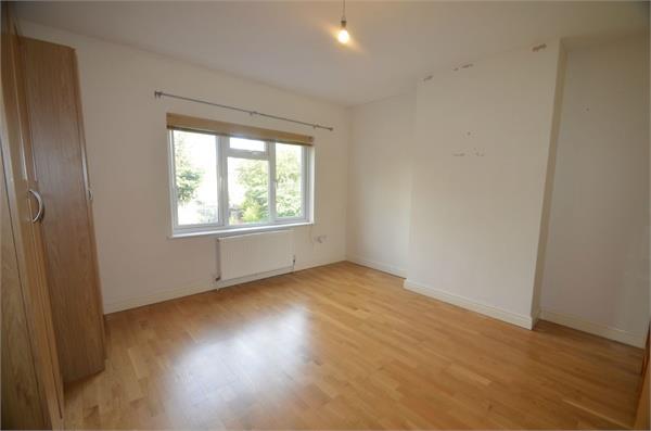Downhurst Avenue, Mill Hill